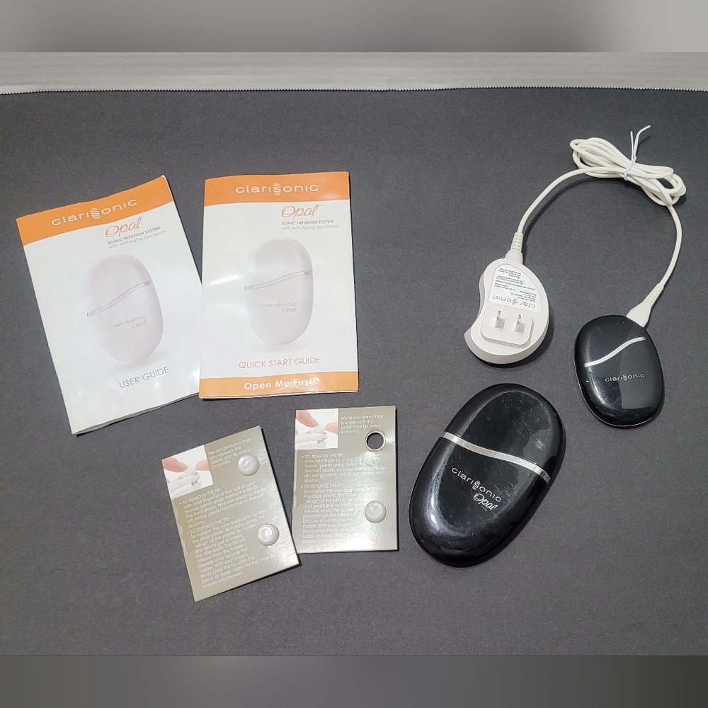 Clarisonic Opal Sonic Beauty Massager - Black with Silver Accent